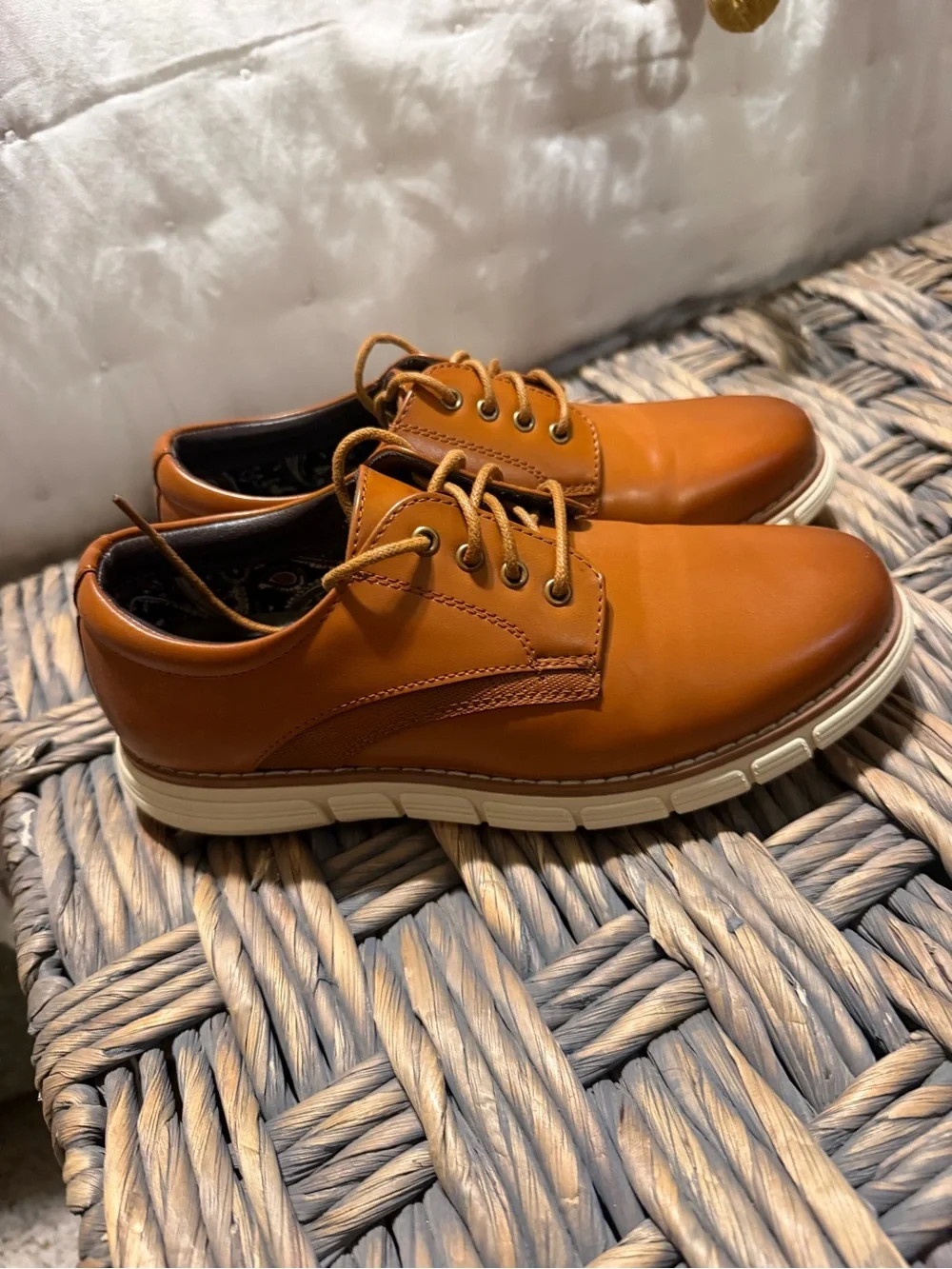 Boys Casual Lace-Up Shoes in Tan